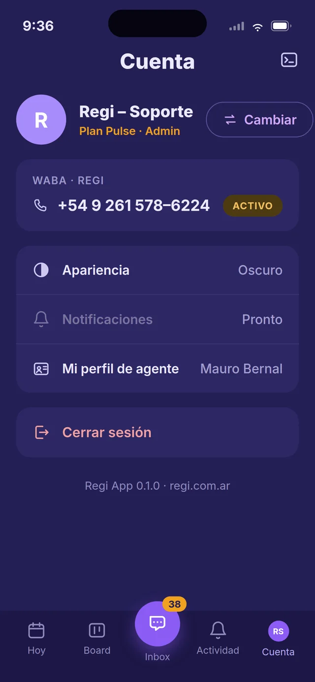 Pantalla de cuenta de la app móvil de Regi con el número de WhatsApp activo y el cambio de empresa